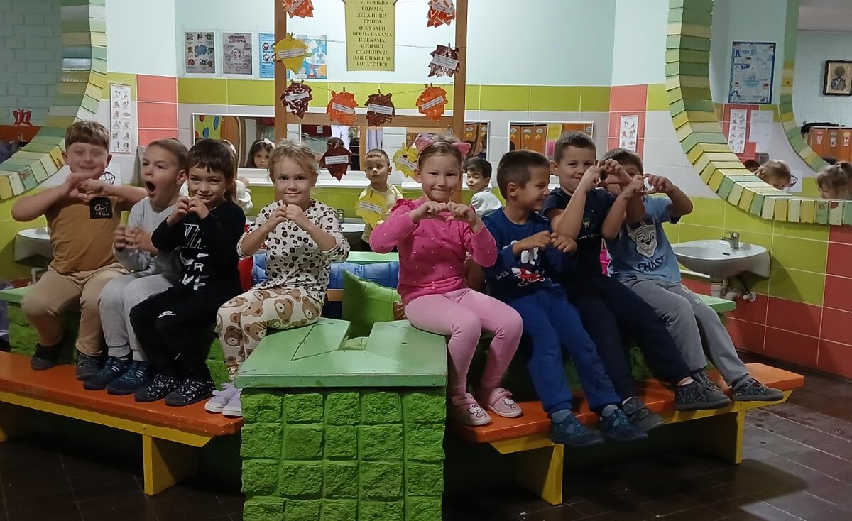 МЕЂУНАРОДНИ ДАН СТАРИХ У НАШЕМ ВРТИЋУ